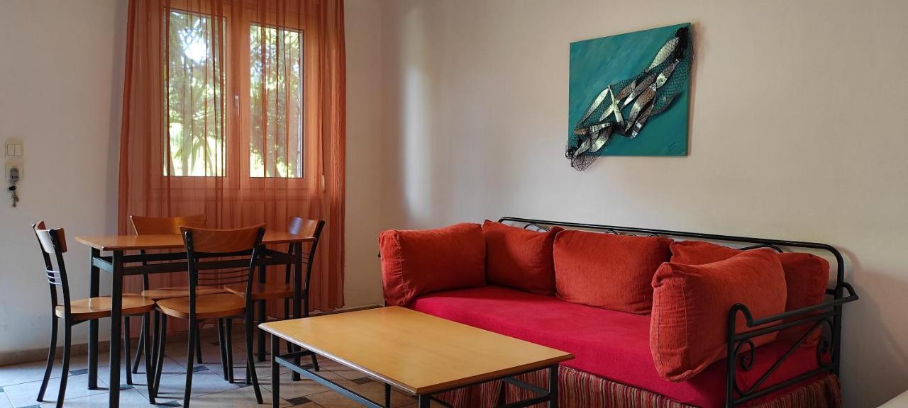 Chrouso Apartments Paliouri Exterior photo